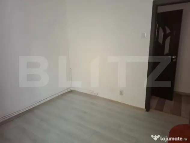 Apartament de vanzare etaj 1 zona linistita - Titu (Dambovita)