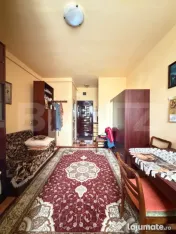Garsoniera , etaj 2, zona Tineretului 