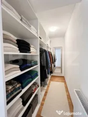 Casă spațioasă Moșnița Nouă cu panouri fotovoltaice ș 