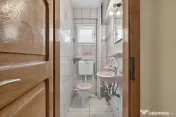 Apartament 3 camere, două băi de vânzare - Str Poetului 