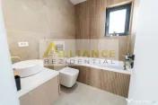 CASA DE VANZARE IN COMUNA BERCENI – 5 CAMERE, PISCINA INCALZITA 