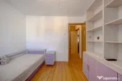Apartament 4 camere cu centrala proprie, Dristor 