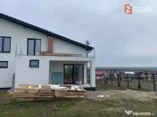 Casa individuala cu 5 camere si teren de 840 mp, Pischia 
