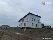 Casa individuala cu 5 camere si teren de 840 mp, Pischia 