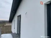 Casa individuala cu 5 camere si teren de 840 mp, Pischia 