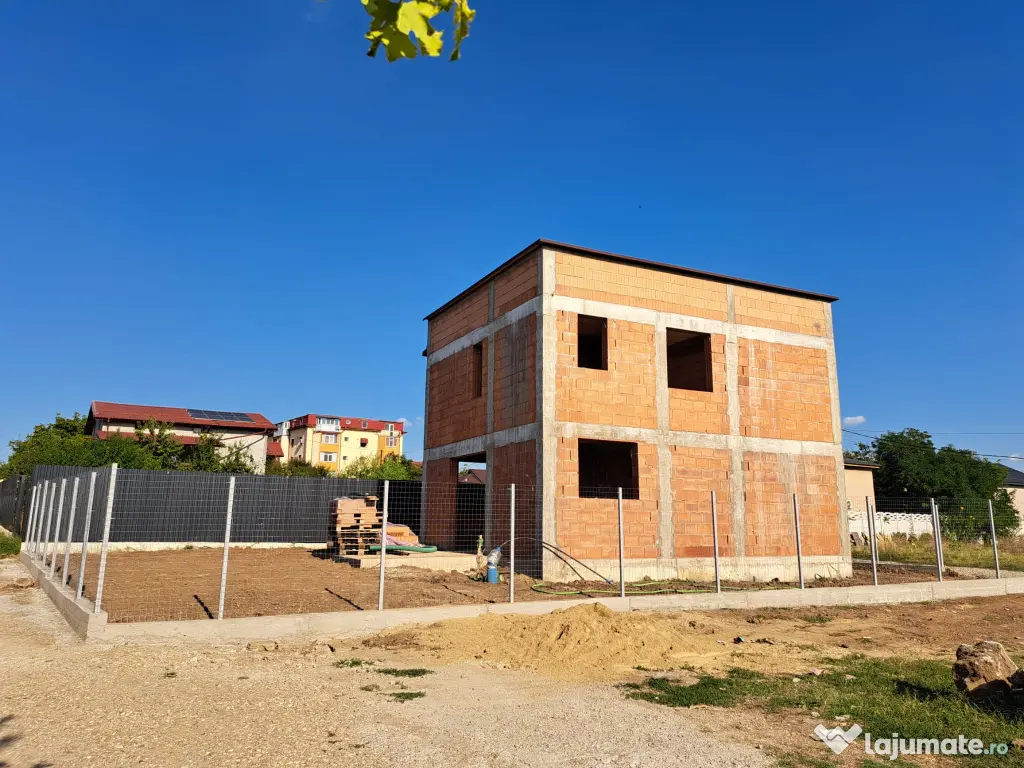 Casă P+E la roșu, 140 mp, teren 300 mp, Pantelimon, la 2 km de metrou
