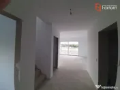 Casa cu 5 camere de vanzare in Dumbravita 