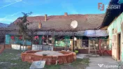 Casa individuala + hala de vanzare in Grabat 