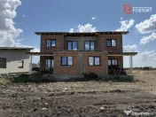 Duplex 4 camere si asfalt, Sacalaz - Parter + Etaj - ID V536 