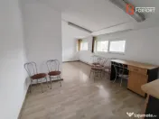 Spatiu comercial cu 6 incaperi de inchiriat in zona Giroculu