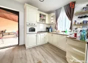 COMISION 0% Duplex despartit prin garaj, 5 camere, teren 660