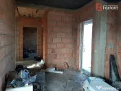 Casa individuala cu 4 camere si teren de 503 mp - zona Mosni 