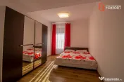 Casa 3 camere cu spatiu comercial in Carani - ID V4331 