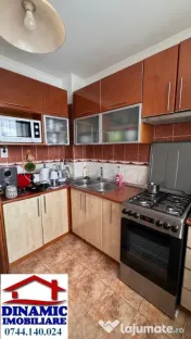 Ap 2 cam decomandat, etaj intermediar, mobilat și utilat – 69000 Euro