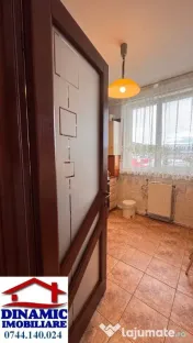 Ap 2 cam decomandat, etaj intermediar, mobilat și utilat – 69000 Euro
