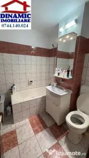Ap 2 cam decomandat, etaj intermediar, mobilat și utilat – 69000 Euro
