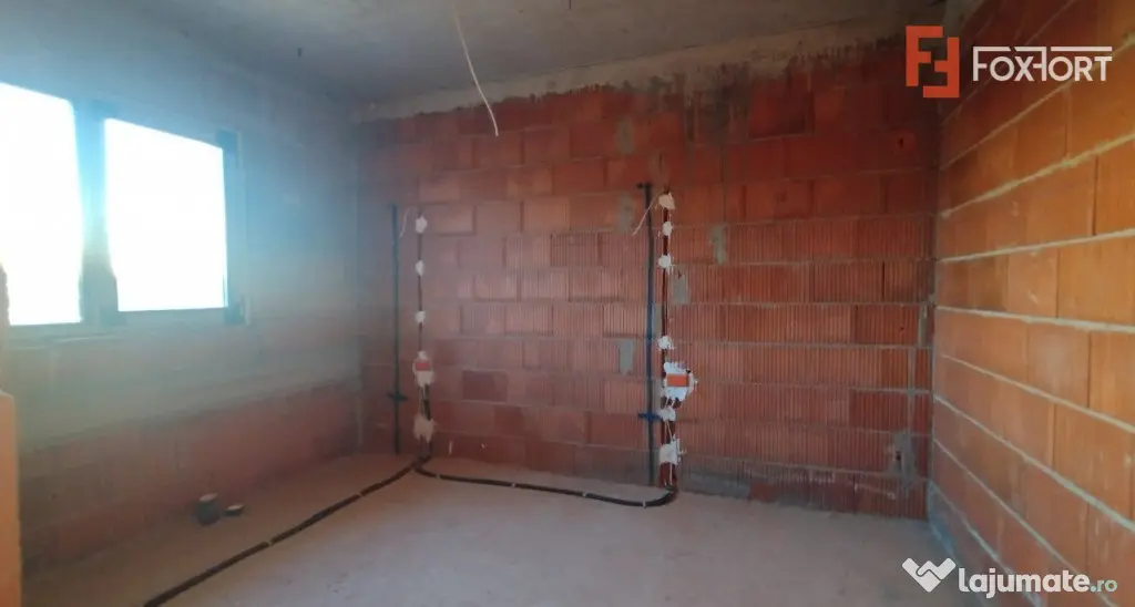 Duplex 5 camere, Becicherecu Mic - Garaj, terasa, Interior l - Becicherecu Mic (Timis)