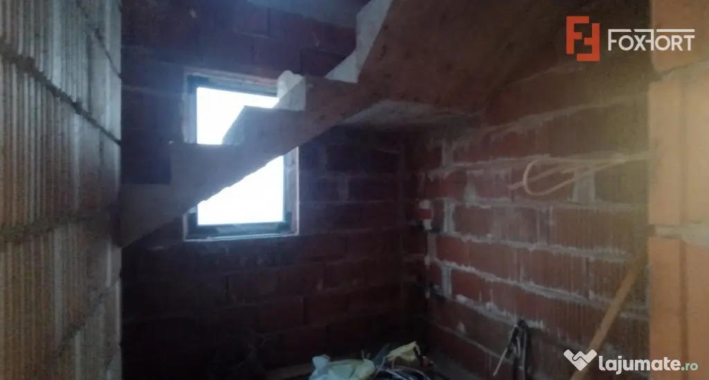 Duplex 5 camere, Becicherecu Mic - Garaj, terasa, Interior l - Becicherecu Mic (Timis)