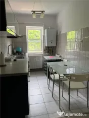 Apartament 3 camere de inchiriat – ultracentral, complet mob 