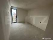 APartament cu 3 camere, 73 mp utili, zona Careiului