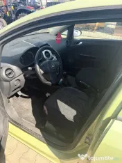 Opel Corsa D Benzină – 216.159 km – 1.100 Euro 