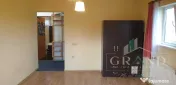 Apartament in vila | 2 camere | Decomandat | Parcare | Curte 