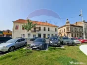 Spațiu comercial 75 mp Piata Catedralei. Vitrină si acces din stradă 