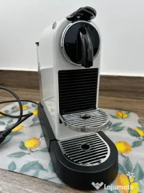 Espressor expresor Nespresso model D113 folosit