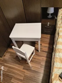 Ikea SUNDVIk - set scaun si birou pentru copii