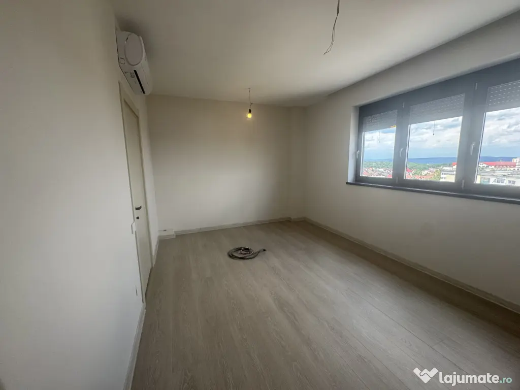 Penthouse | Trivale | 114 Mp - Panorama superba - Pitesti (Arges)