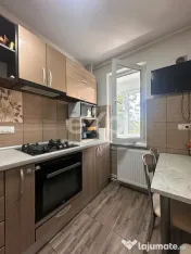 Apartament decomandat cu 3 camere, renovat recent, centrală 