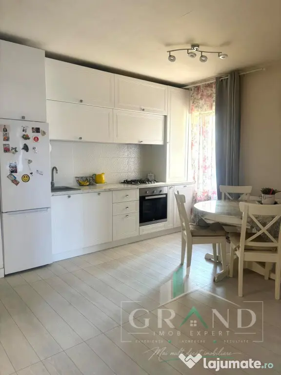 AP 2 CAMERE DECOMANDAT 46 MP BALCON PARCARE INCLUSA FLORILOR - Floresti (Cluj)
