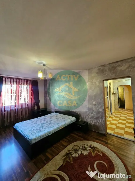 DE VÂNZARE – APARTAMENT 3 CAMERE ,centru, ETaj 2 - Roman (Neamt)