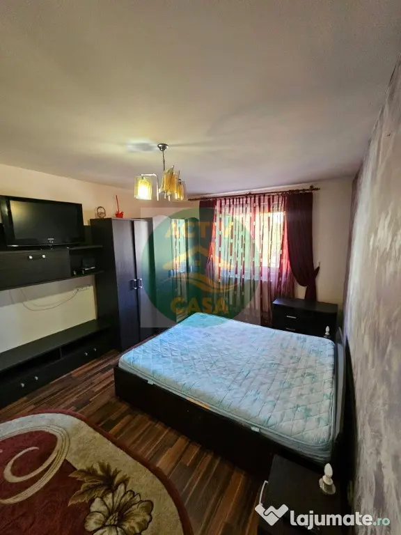 DE VÂNZARE – APARTAMENT 3 CAMERE ,centru, ETaj 2 - Roman (Neamt)