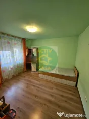 DE VÂNZARE – APARTAMENT 3 CAMERE ,centru, ETaj 2 