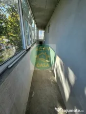 DE VÂNZARE – APARTAMENT 3 CAMERE ,centru, ETaj 2 