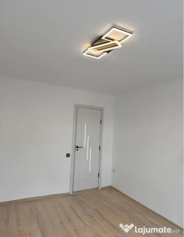 Spațiu central, 20 mp