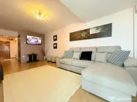 Apartament 3 camere de vanzare zona Faleza Nord