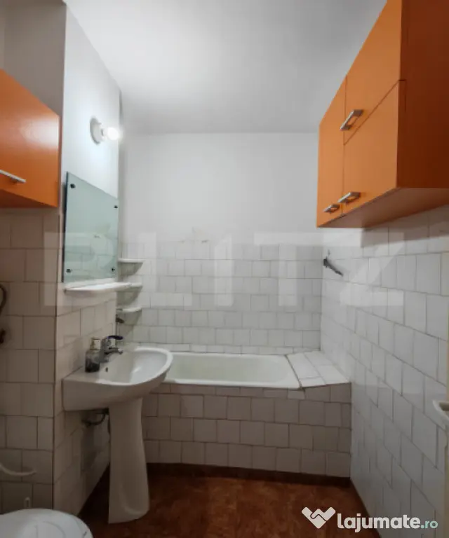 Apartament cu 2 camere,decomandat ,Rogerius - Oradea (Bihor)
