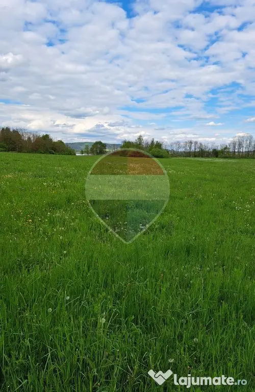 Teren generos si luminos cu vedere la munti si apa - Colun (Sibiu)