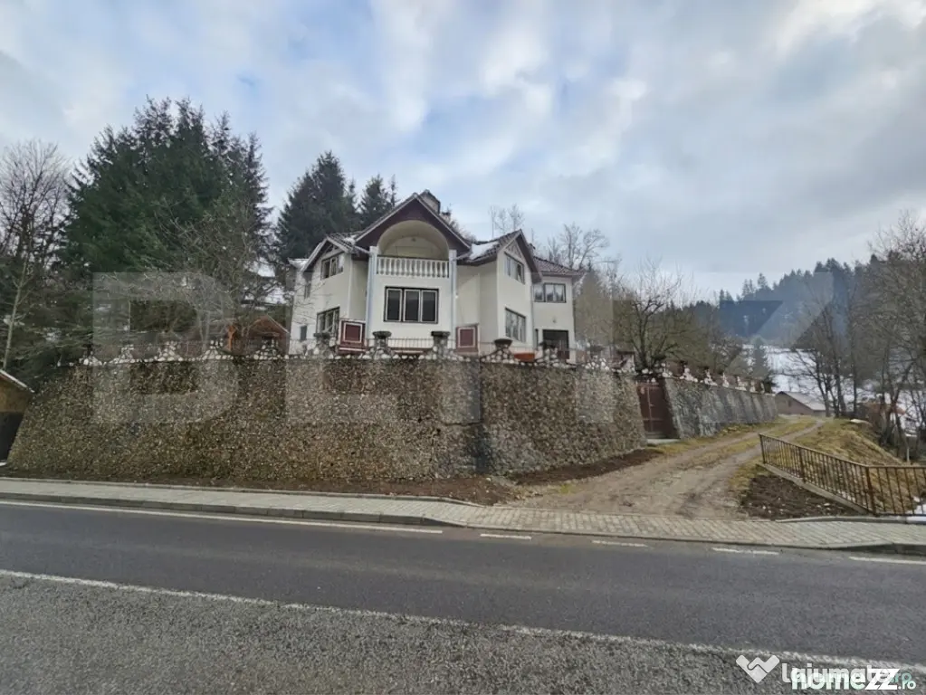 Casă la munte în Scărișoara – 286 mp, teren 2.699 mp