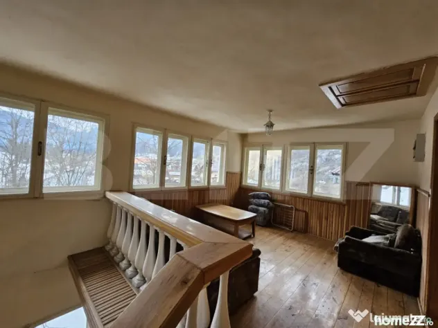Casă la munte în Scărișoara – 286 mp, teren 2.699 mp