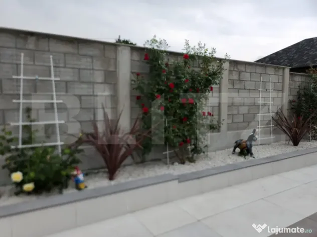 Casa individuala, 411 mp, împreună cu 2000mp teren, Gura - Gura Humorului (Suceava)