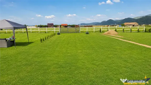 Teren 1.640 mp cu cabana moderna, foisor, gratar, atmosfera - Brasov (Brasov)