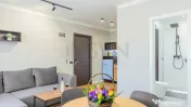 Casa reconsolidata - Hotel - Piata Romana 