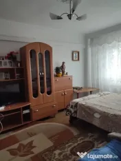 Apartament Cu 2 Camere Decomandate Zona Zamca 