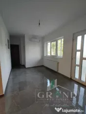 Casa Moderna | 5 Camere | Curte Interioara | Garaj | Parcare