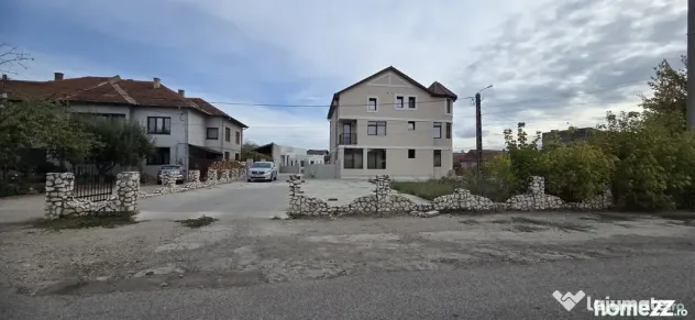 IMOBIL DE ÎNCHIRIAT – 6 APARTAMENTE | 22 LOCURI DE CAZARE - Lugoj (Timis)