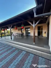 Casă individuală superbă pe un singur nivel-Sâncraiu de 