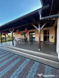 Casă individuală superbă pe un singur nivel-Sâncraiu de 